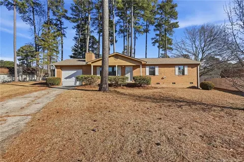 1304 Chara Ct, Spring Lake, NC 28390