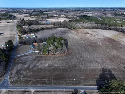 Raynham Road, Fairmont, NC 28340