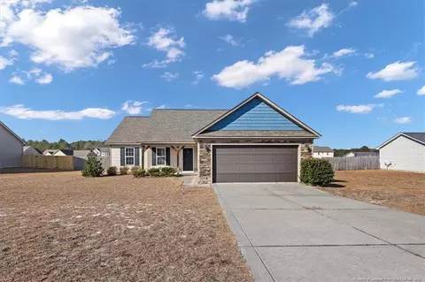 363 Feathers Ln, Raeford, NC 28376