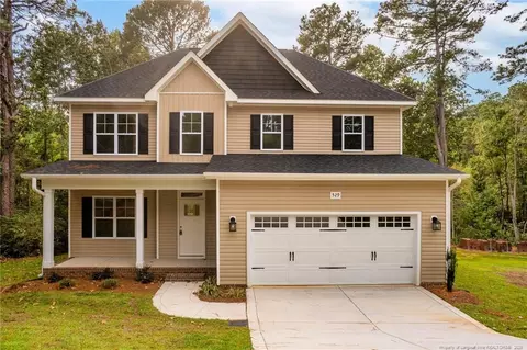 529 Walking Ln, Fayetteville, NC 28311