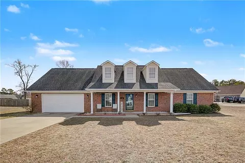 128 Bonney Ln, Fayetteville, NC 28306