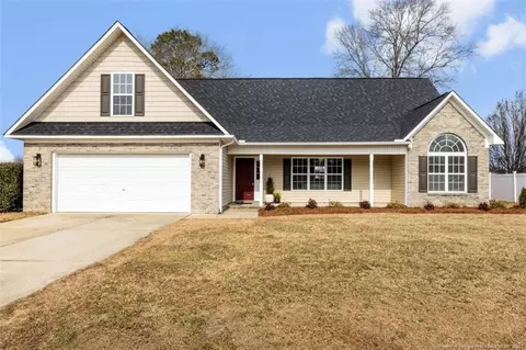275 Seabiscuit Dr, Raeford, NC 28376