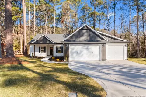 4011 Arcadia Ct, Fayetteville, NC 28311