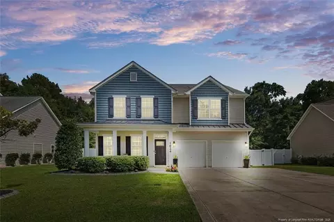 1624 Laguardia Dr, Hope Mills, NC 28348