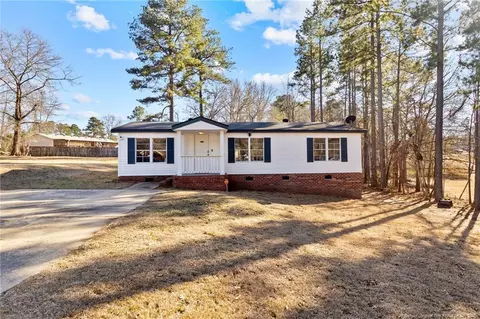 105 Mcdougald Dr, Raeford, NC 28376