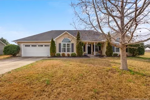 439 Carolina Oaks Cir, Linden, NC 28356