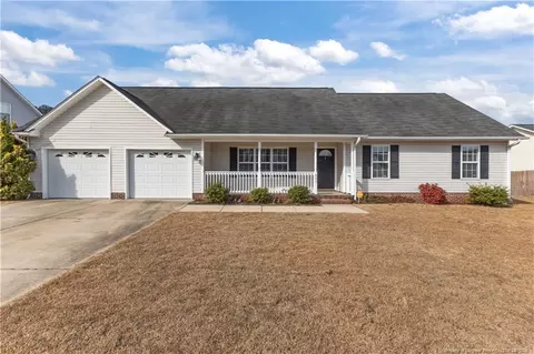 5512 Ascent Dr, Hope Mills, NC 28348