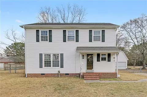 5725 Mcdonald Rd, Parkton, NC 28371