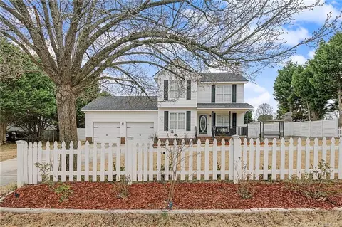 228 Green Spring Dr, Sanford, NC 27332