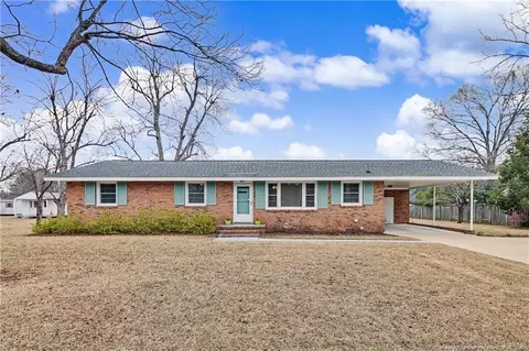 1128 Jimree Ave, Eastover, NC 28312
