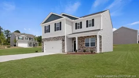 701 Lazy Elm Ln, Aberdeen, NC 28315