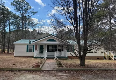 108 Richfield Ct, Vass, NC 28394