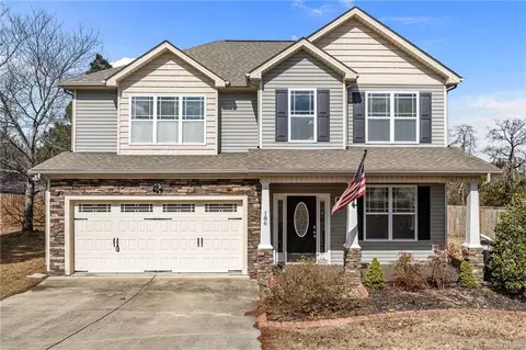 186 Kentucky Derby Ln, Lillington, NC 27546