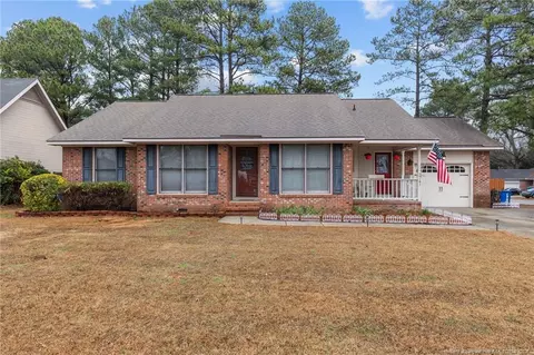 909 Flintwood Rd, Fayetteville, NC 28314