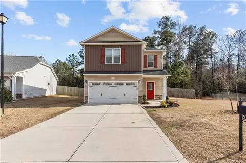 716 Roanoke Dr, Raeford, NC 28376