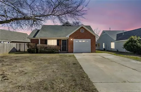 7214 Tollhouse Dr, Fayetteville, NC 28314