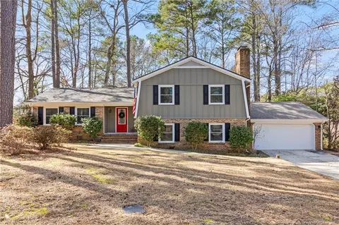 246 Waxhaw Dr, Fayetteville, NC 28314