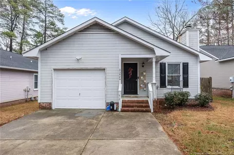 2846 Copenhagen Dr, Fayetteville, NC 28301