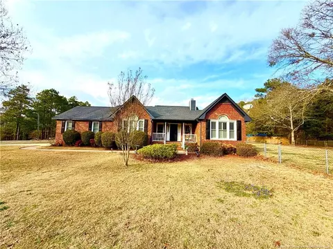 5120 Spruce St, Hope Mills, NC 28348