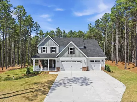 5720 Brooks Tree Ct, Fayetteville, NC 28311