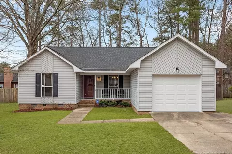 7125 Calamar Dr, Fayetteville, NC 28314