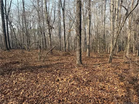 15 Winners Circ Ln # B, Carthage, NC 28327