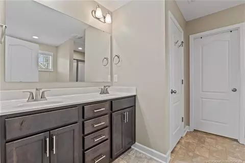 Bath - 307 Mill Ridge Ct, Godwin, NC 28344 photo 3 of 4
