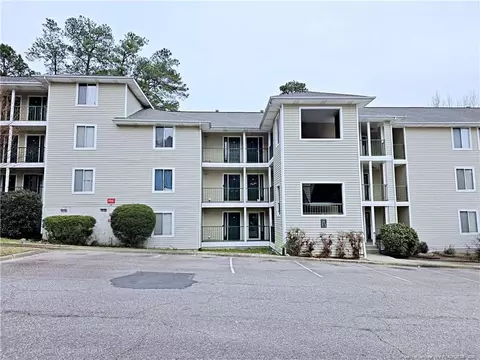 3355 Galleria Dr #26, Fayetteville, NC 28303