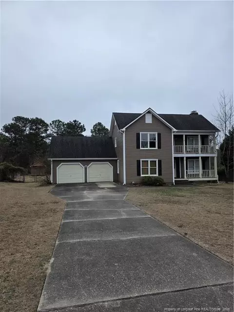 843 Whispering Pines Rd, Fayetteville, NC 28311