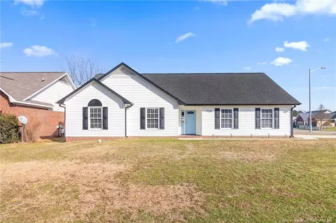 7234 Tollhouse Dr, Fayetteville, NC 28314