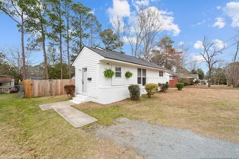 470 Mcbain Dr, Fayetteville, NC 28305