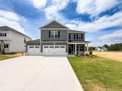 835 Union St, Raeford, NC 28376