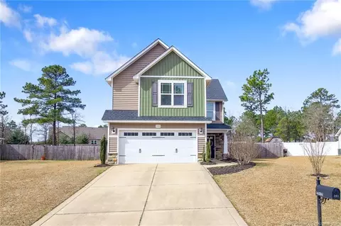 141 Angel Oak Dr, Bunnlevel, NC 28323