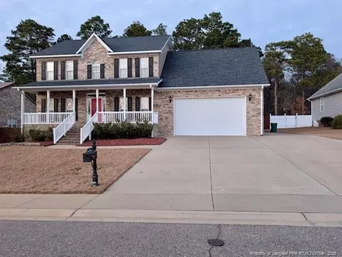 5236 Spreading Branch Rd, Hope Mills, NC 28348