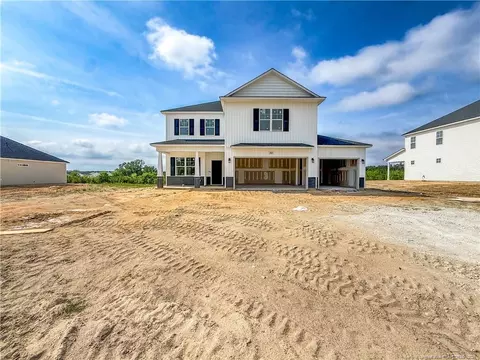 302 Ashley Heights Dr, Aberdeen, NC 28315
