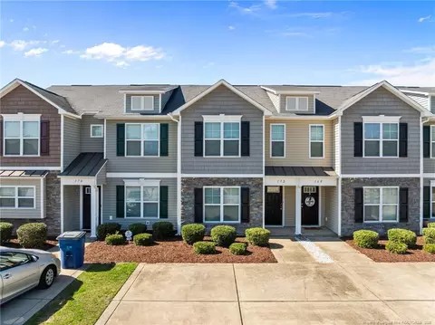 172 Collinwood Dr, Raeford, NC 28376
