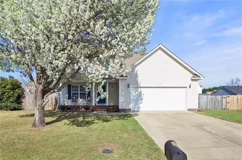1414 Seabiscuit Dr, Parkton, NC 28371
