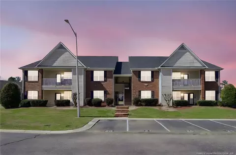 656 Brandermill Rd #104, Fayetteville, NC 28314