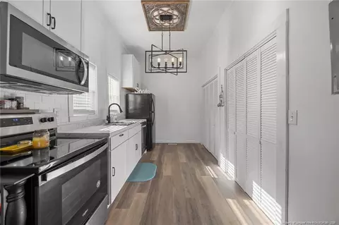 Entry Way - 407 N 14th St, Erwin, NC 28339 photo 2 of 2
