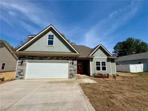 303 E 7th Ave, Raeford, NC 28376