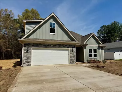 Exterior - 303 E 7th Ave, Raeford, NC 28376 photo 2 of 4