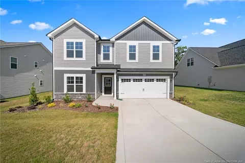 178 Brickendon Ln, Raeford, NC 28376