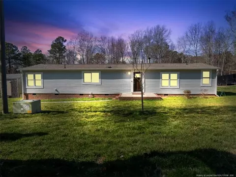 677 Nicole Dr, Sanford, NC 27332