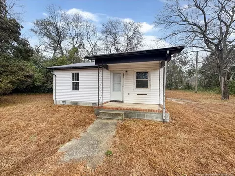304 Tuskeegee Dr, Laurinburg, NC 28352