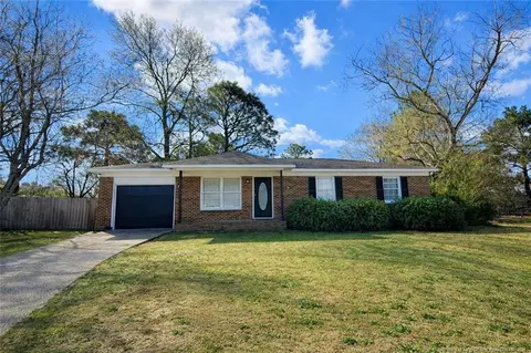 319 Nugget Ct, Fayetteville, NC 28311