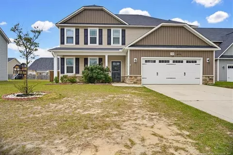 5726 Pondhaven Dr, Fayetteville, NC 28314