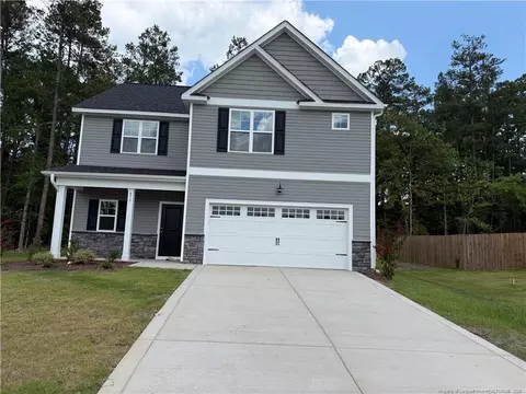 475 Crichton Ct, Fayetteville, NC 28311