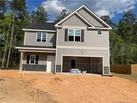 475 Crichton Ct, Fayetteville, NC 28311