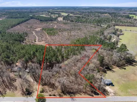 532 N Shannon Rd, Red Springs, NC 28377