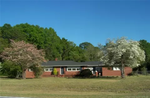 6019 S Us Highway 301 Hwy S, Hope Mills, NC 28348
